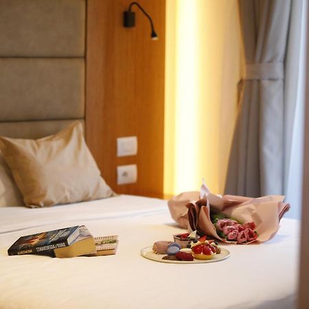 Olivia'S Hill Resort Kryemedhej Ngoại thất bức ảnh