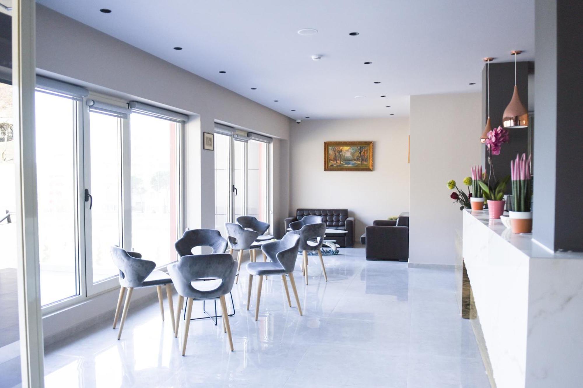 Olivia'S Hill Resort Kryemedhej Ngoại thất bức ảnh