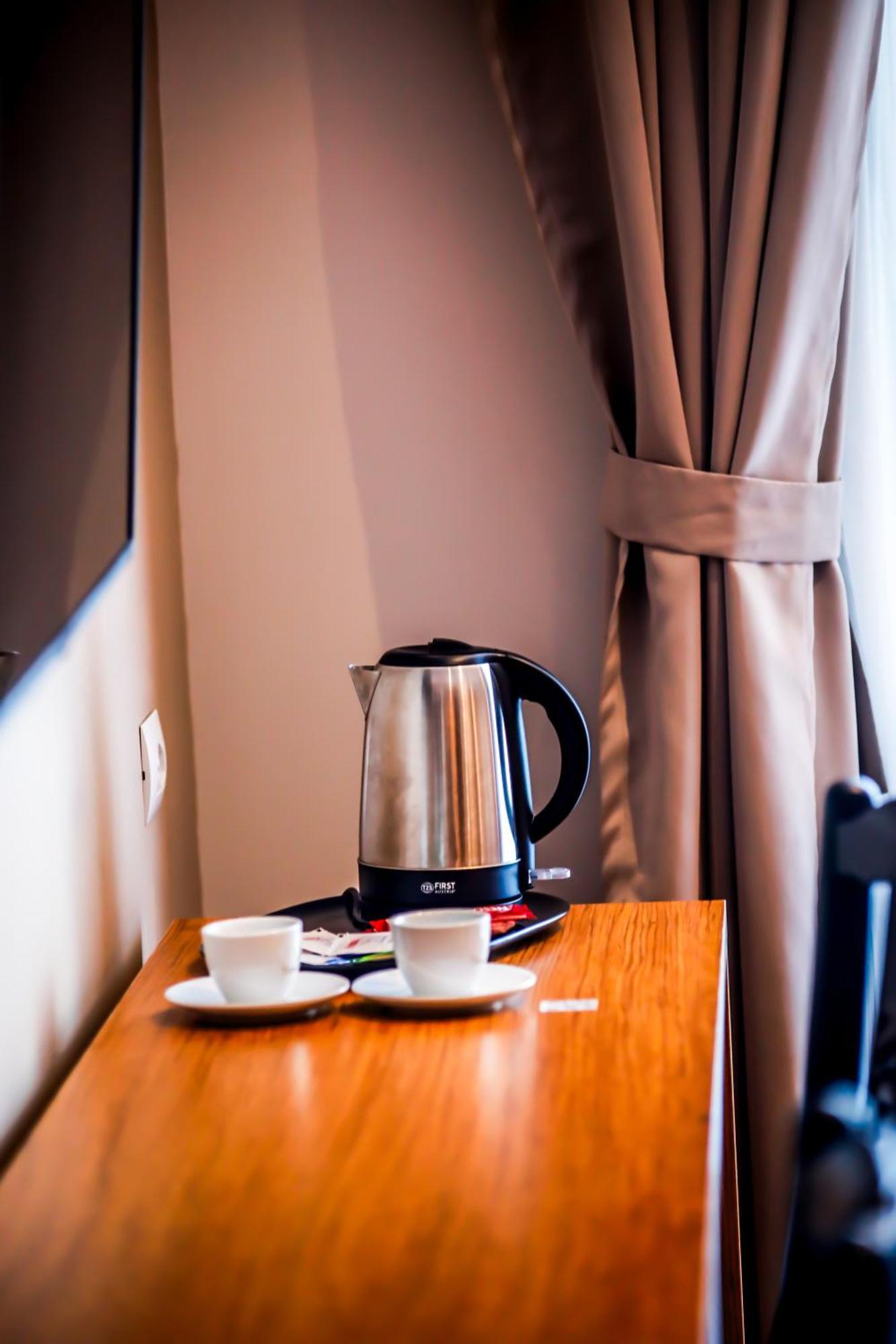 Olivia'S Hill Resort Kryemedhej Ngoại thất bức ảnh